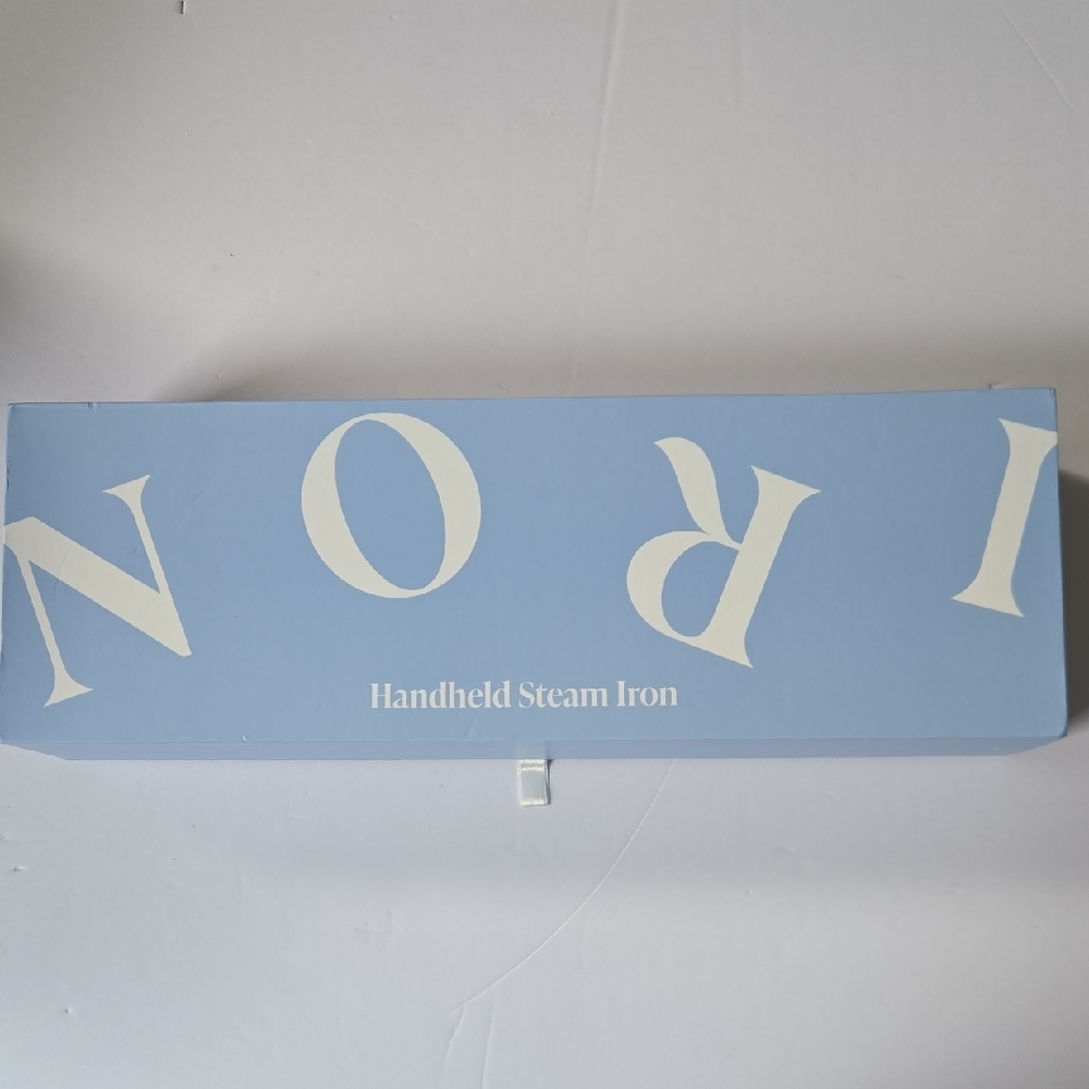 Light Blue Garment Steamer - Picture 2 of 4